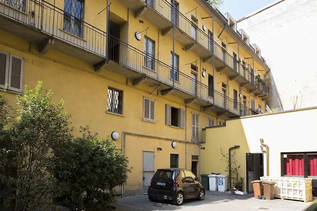Garibaldi Apartment Milan